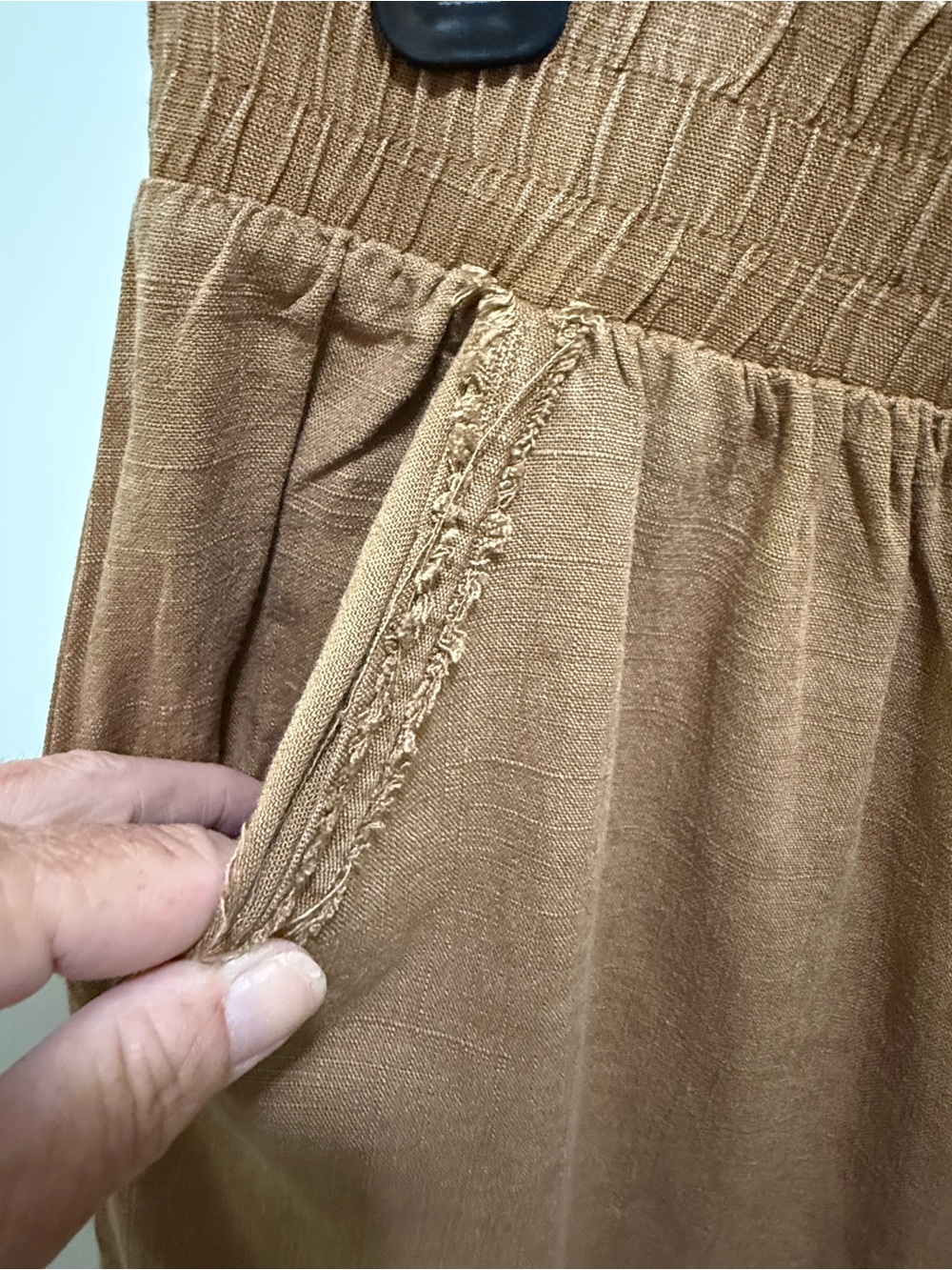 NWOT Zenana Linen blend Camel Raw Hem pants Sz M - Picture 3 of 9